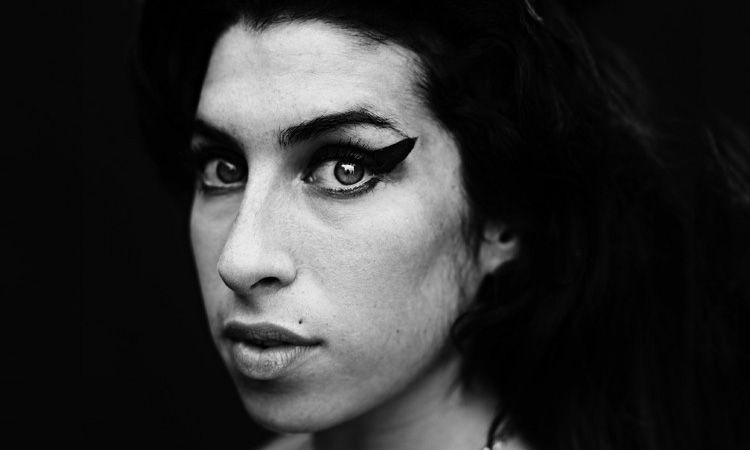 Psst Is Winehouse Hedi Slimanes New Muse winehouse par hedi slimane Psst Is Winehouse Hedi Slimanes New Muse winehouse par hedi slimane