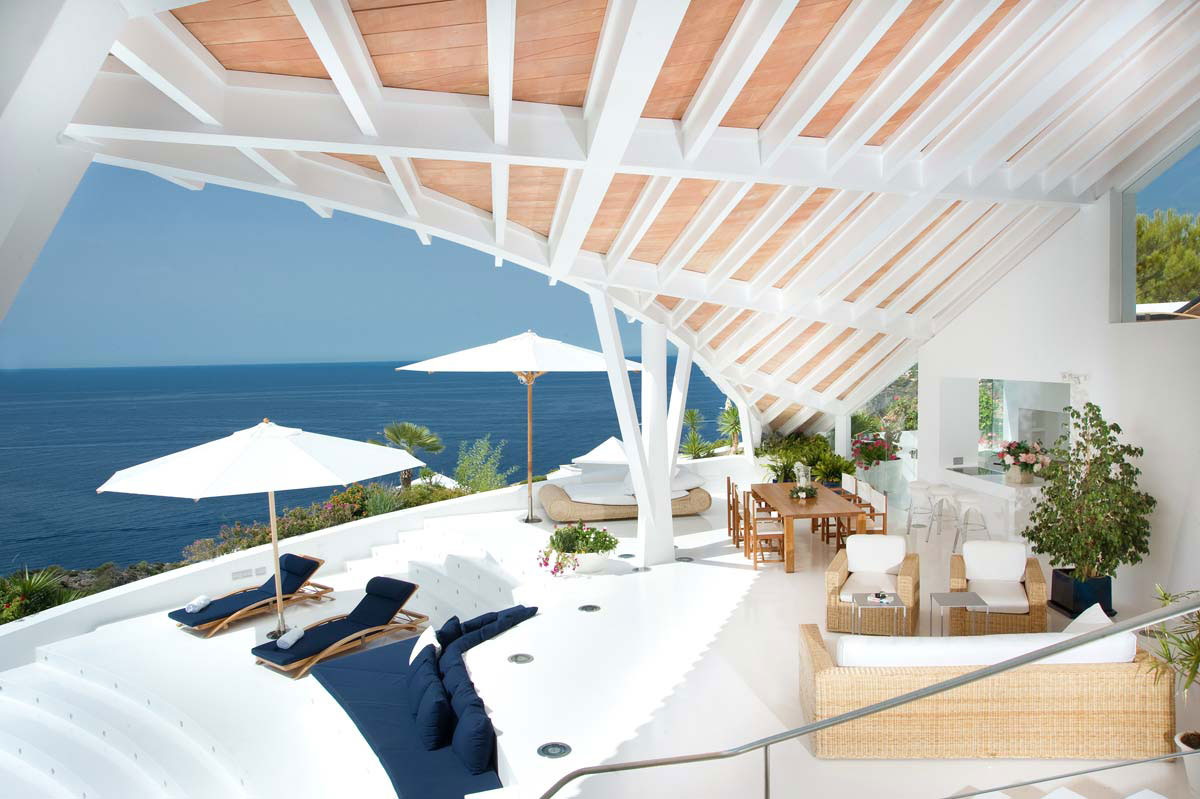 Architect-Designed-Luxury-Villa-Marmacen-in-Mallorca-01