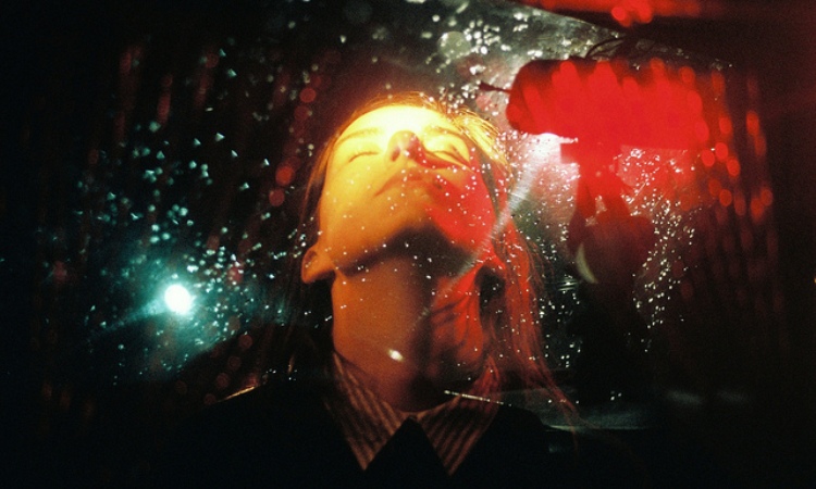 laurence-von-thomas-photo-cover