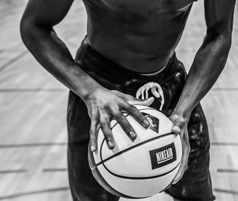 pigalle-x-nike-collection-basketball-first-look-01