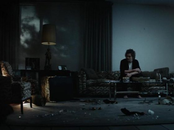 mikky-ekko-pull-me-down-02