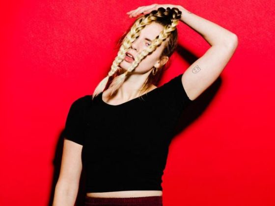 mo-walk-this-way-cover