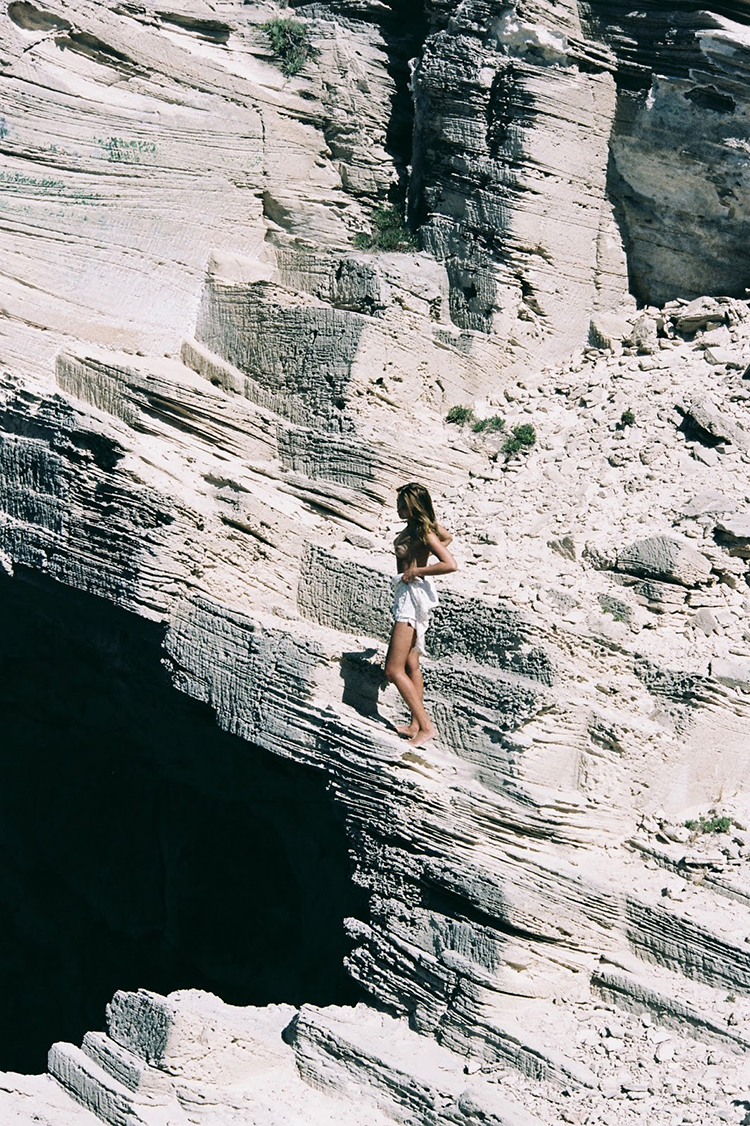 mlle-spring-summer-2015-campaign-down-this-road-12