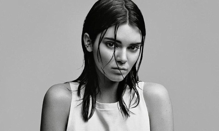 Kendall Jenner summer 2015 calvin klein