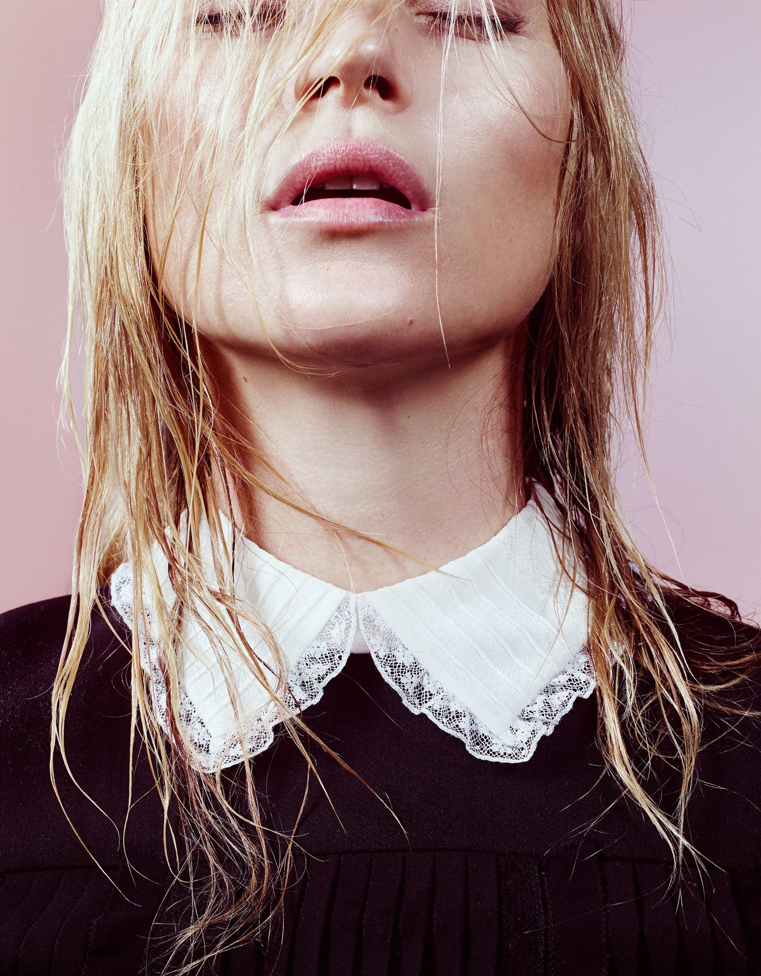 kate-moss-a-piece-of-kate-craig-mc-dean-may-2015-w-magazine-01