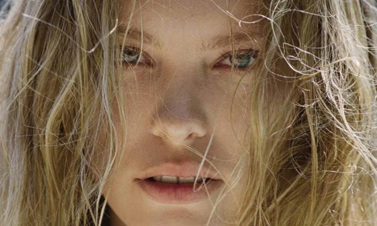 Kristy-Goretskaya-by-Henrik-Purienne-for-Grazia-France-juin-2015-cover