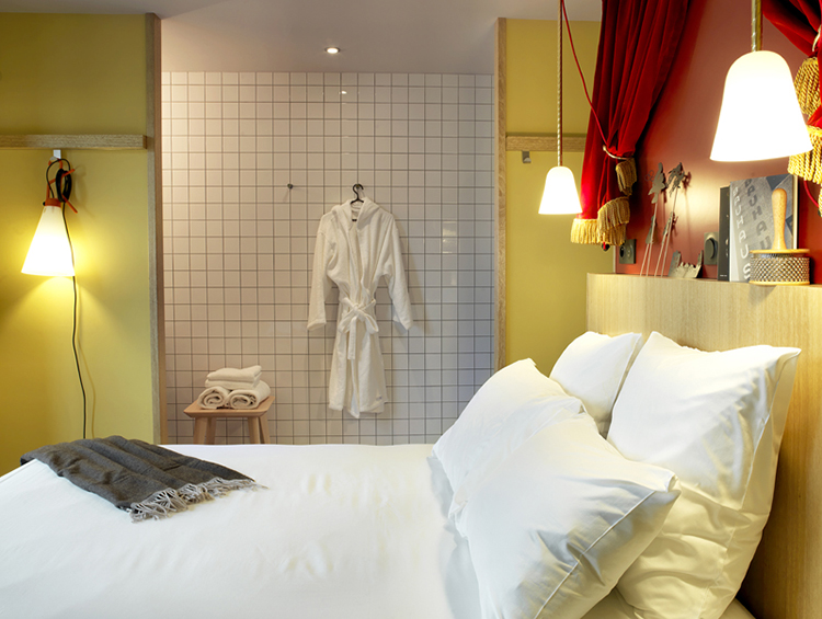 mob-hotel-chambre-mama-shelter-saint-ouen-cyril-Aouizerate-folkr-03