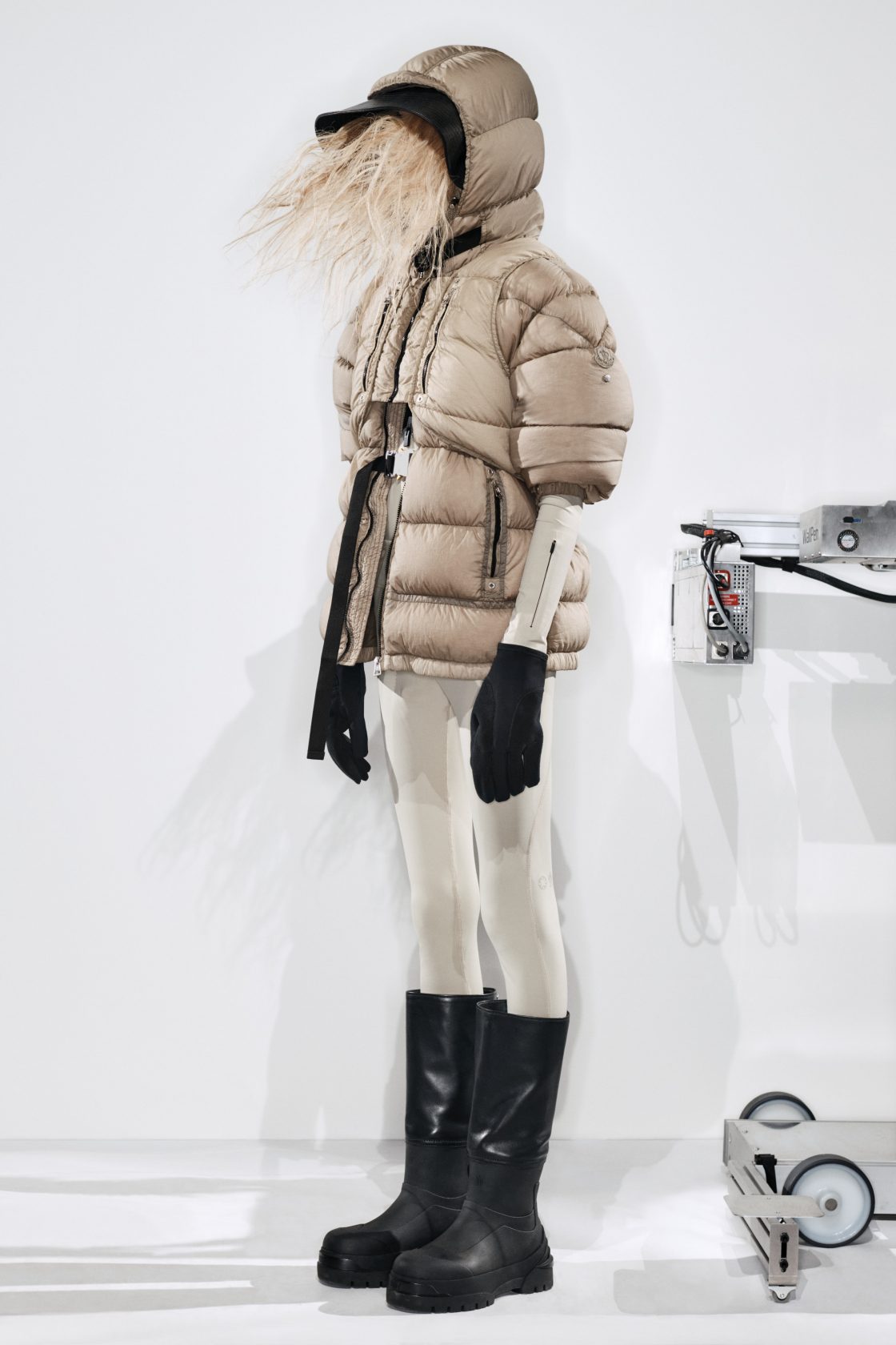 新品未使用 moncler alyx ベルト 激安取扱店舗 - www.woodpreneurlife.com